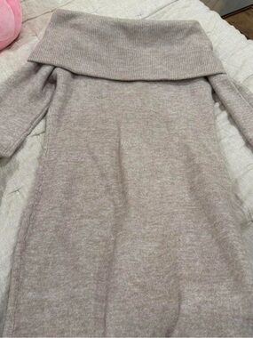NWT H&M knit maxi off the shoulder